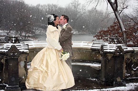 Walking In A Winter Weddingland walking-in-a-winter-wonderland